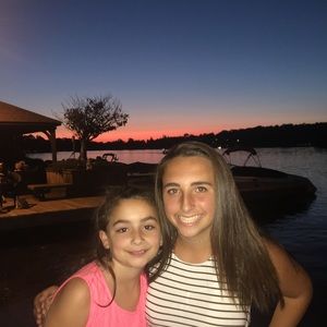 Meet your Posher, Alyssa